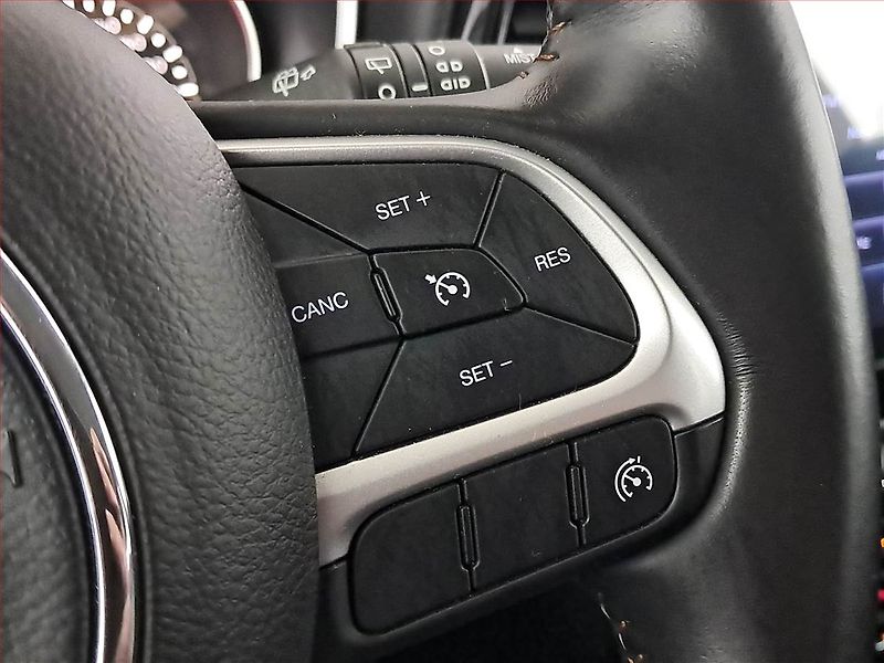 Jeep Compass (2017) 1.4 MultiAir, 4X4, Automat - fotka 20 z 23