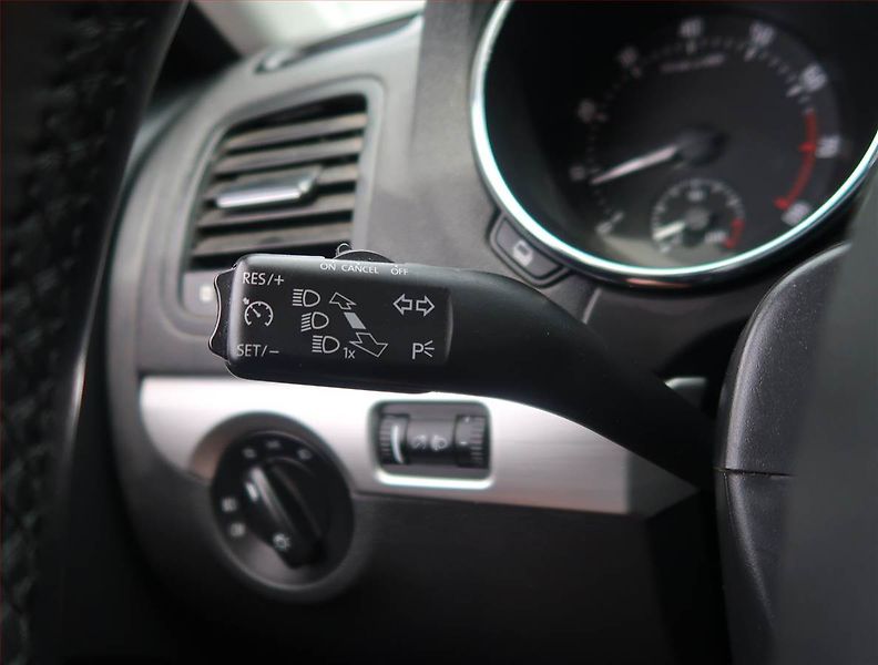 Škoda Yeti (2017) 1.4 TSI, 4X4, Automat, ČR - fotka 18 z 19