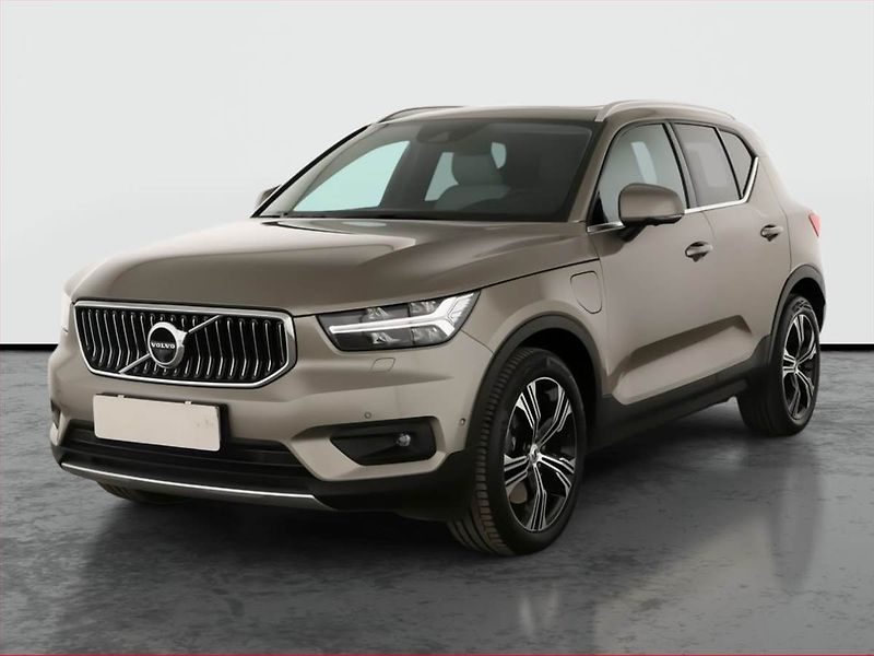 Volvo XC40 (2020) T5 Recharge - fotka 2 z 21
