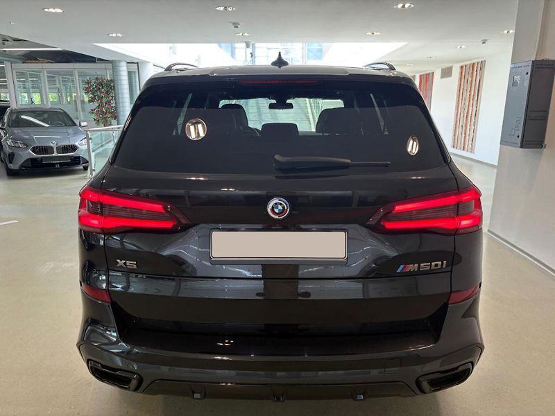 BMW X5 xDriveM50i Pano HuD H/K 360 Ta - fotka 5 z 21