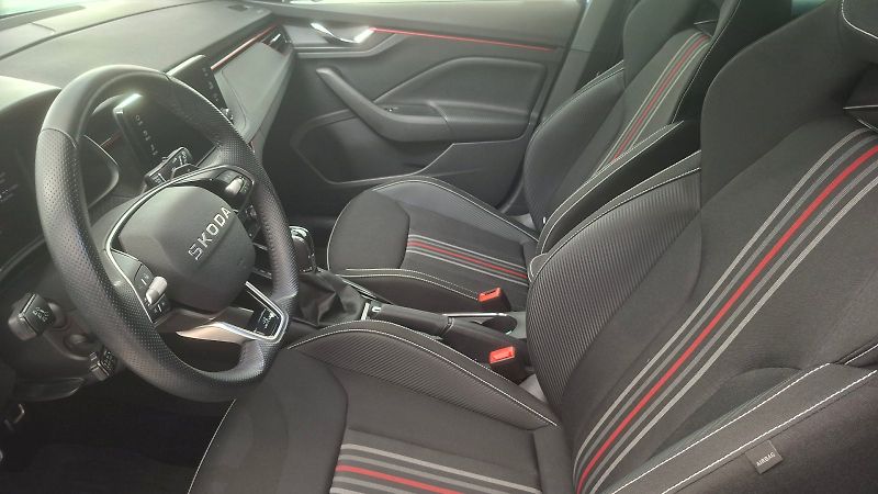 Škoda Kamiq (2026) Monte Carlo 1,0 TSI 85 kW DSG - fotka 10 z 22