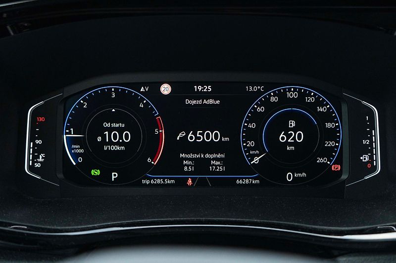 Volkswagen Multivan (2023) VW Multivan T6.1 Highline  - fotka 10 z 24