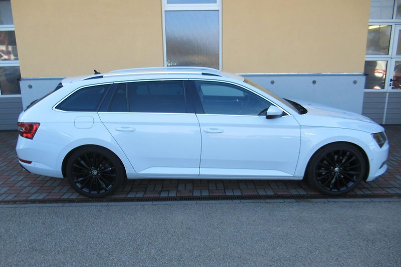 Škoda Superb 2.0 TDI DSG L&K TAŽNÉ - fotka 3 z 41