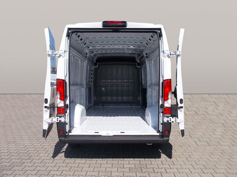 Opel Movano (2026) Van 3500 L3H2 2.2 CDTi 140k 6- - fotka 11 z 12