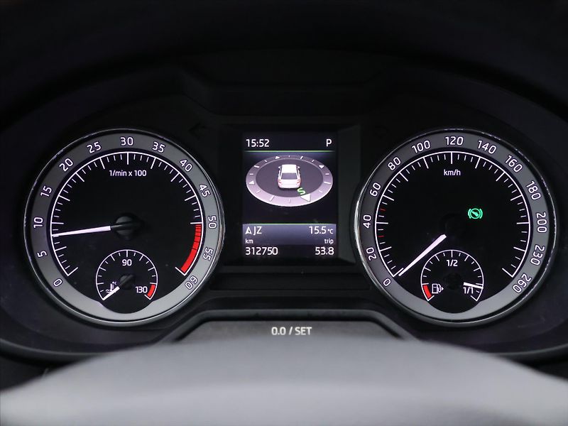 Škoda Octavia 2,0 TDI 110kW DSG CZ Style DPH - fotka 17 z 35