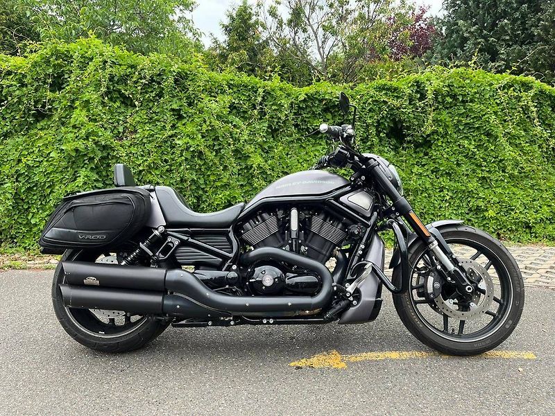Harley-Davidson VRSCDX Night Rod Special (2016) - fotka 3 z 15