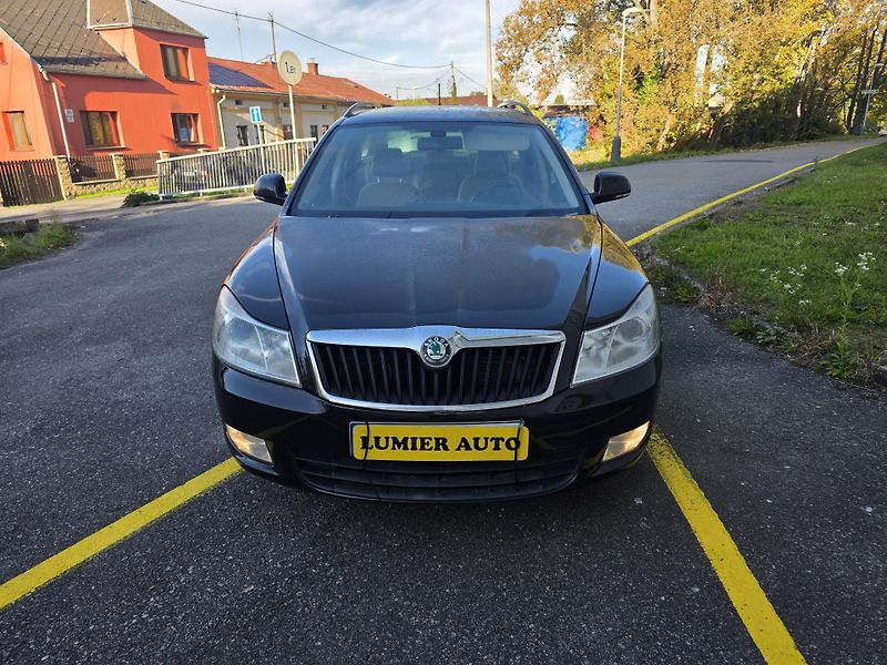 Škoda Octavia (2011) 2 face 2.0 TDi 103kw DSG - fotka 1 z 15