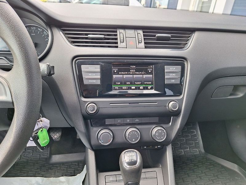Škoda Octavia (2016) Combi 1.6 TDI 81kW - fotka 14 z 17
