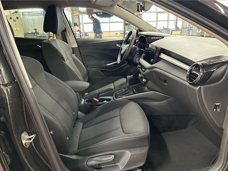 Škoda Fabia (2026) 1,0 TSI 85 kW 7-stup. automat. - fotka 14 z 22