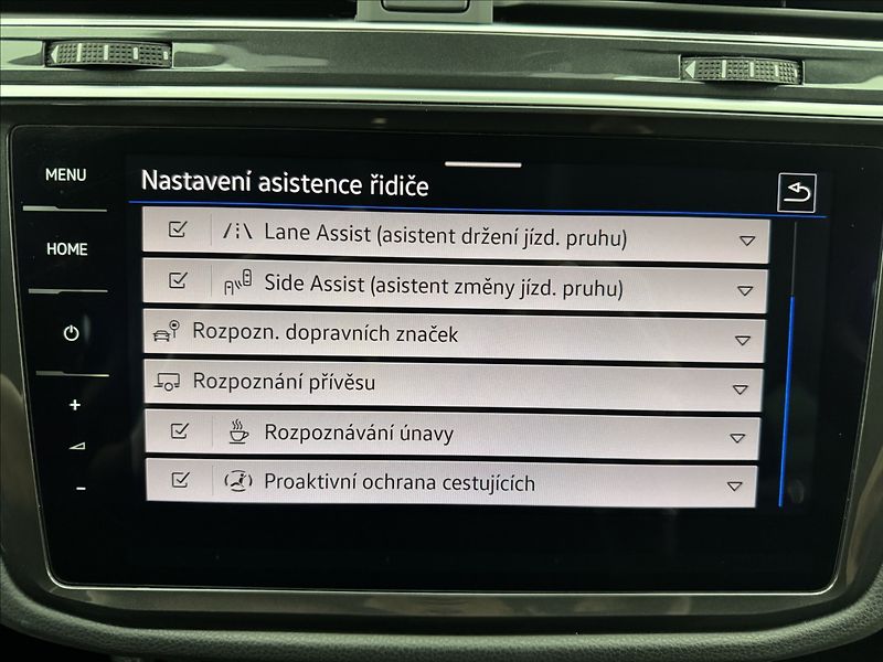Volkswagen Tiguan 2,0 DSG DPH ACC NZTOP VC TAŽNÉ - fotka 18 z 49