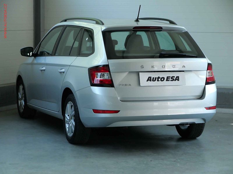Škoda Fabia (2022) 1.0 TSI, 1.maj,ČR, Ambition - fotka 6 z 20