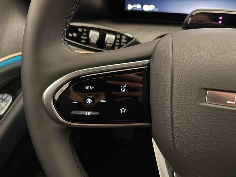 Jaecoo 8 (2026) PHEV AWD Exclusive - fotka 16 z 32