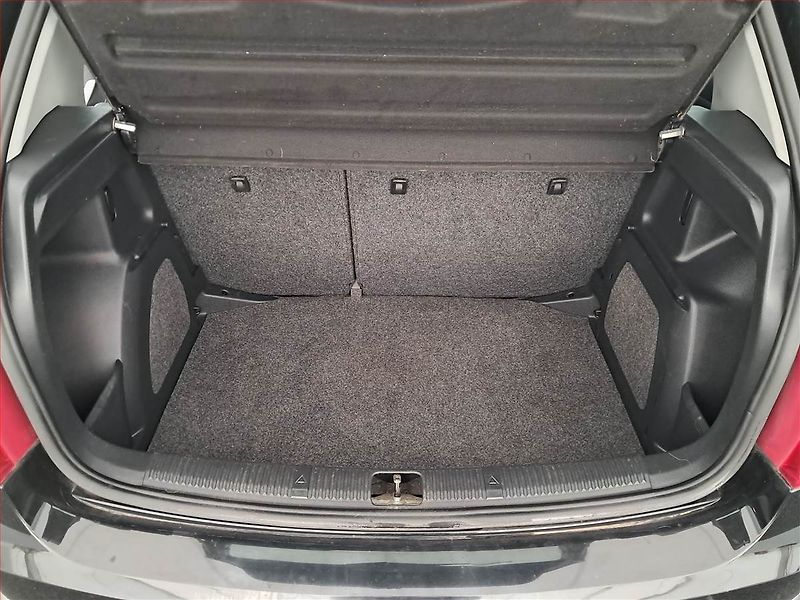 Škoda Fabia (2009) 1.4 16V, za dobrou cenu - fotka 13 z 15