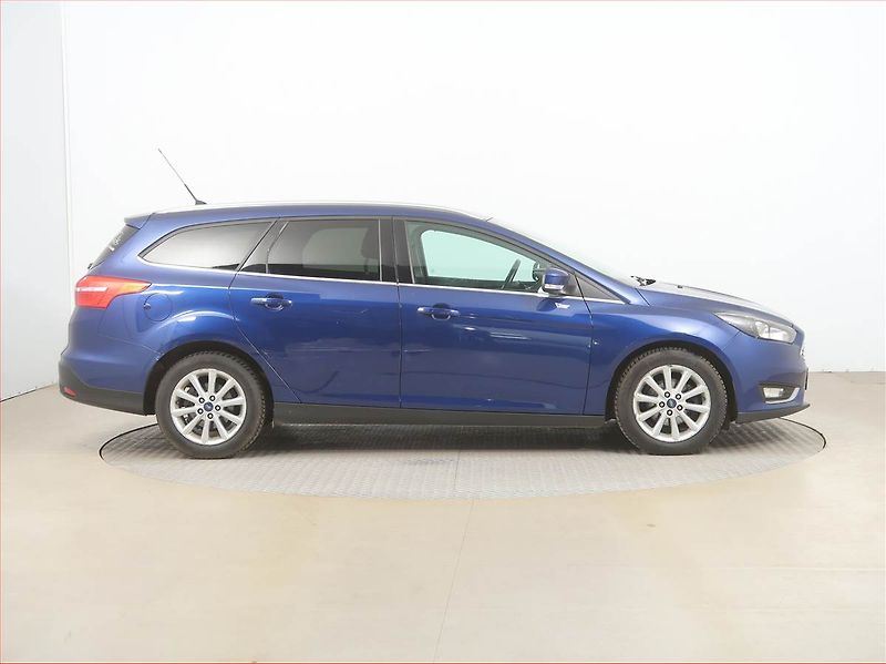 Ford Focus (2017) 1.5 TDCi, Tempomat - fotka 6 z 18