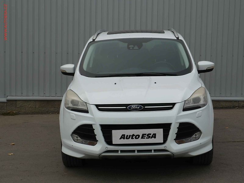 Ford Kuga (2014) 2.0TDCi 4x4, 2.maj,ČR - fotka 2 z 30