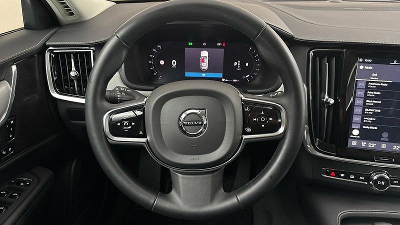 Volvo V90 2.0 B5 AUT Plus Dark - fotka 9 z 31