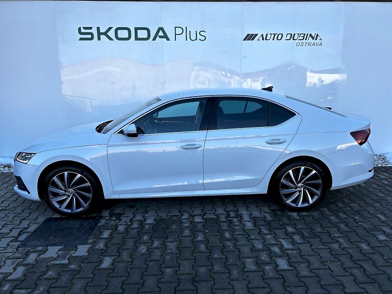 Škoda Octavia (2023) 1.5 TSI 110kW MP6 Style - fotka 3 z 35