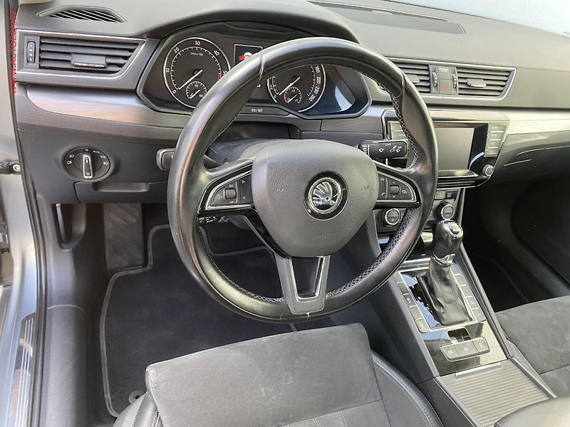 Škoda Superb (2015) 2.0 TDi 4x4, ČR, Style, DSG - fotka 13 z 18