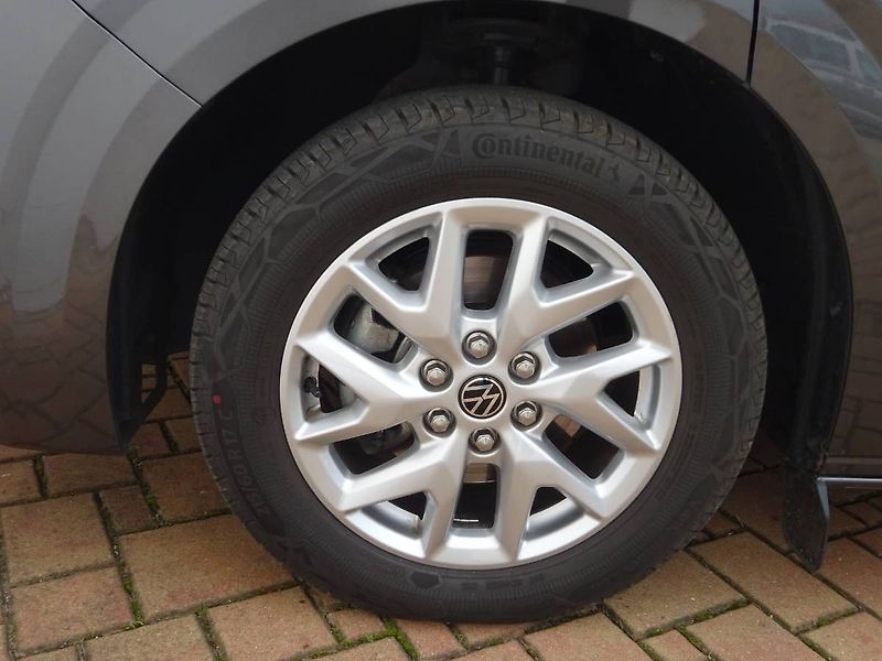 Volkswagen Caravelle (2025) Style 2,0TDI 4 Motion 8.AUT DR - fotka 31 z 31