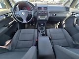 Volkswagen Touran (2005) 2,0 TSi 7 míst - náhled 4