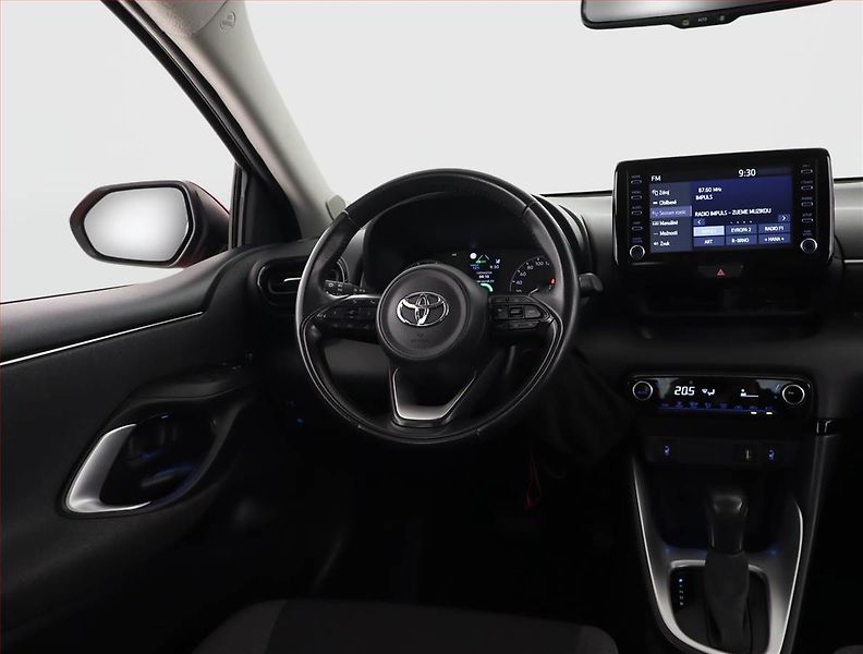 Toyota Yaris (2022) 1.5 VVT-i Hybrid, Automat, ČR - fotka 7 z 22