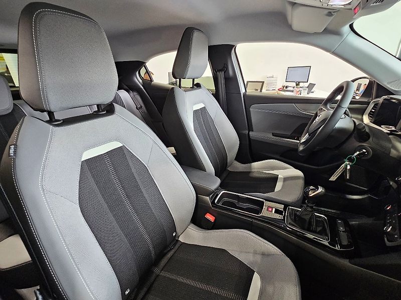Opel Mokka (2025) Edition 1.2 TURBO 136k MT6 - fotka 11 z 15