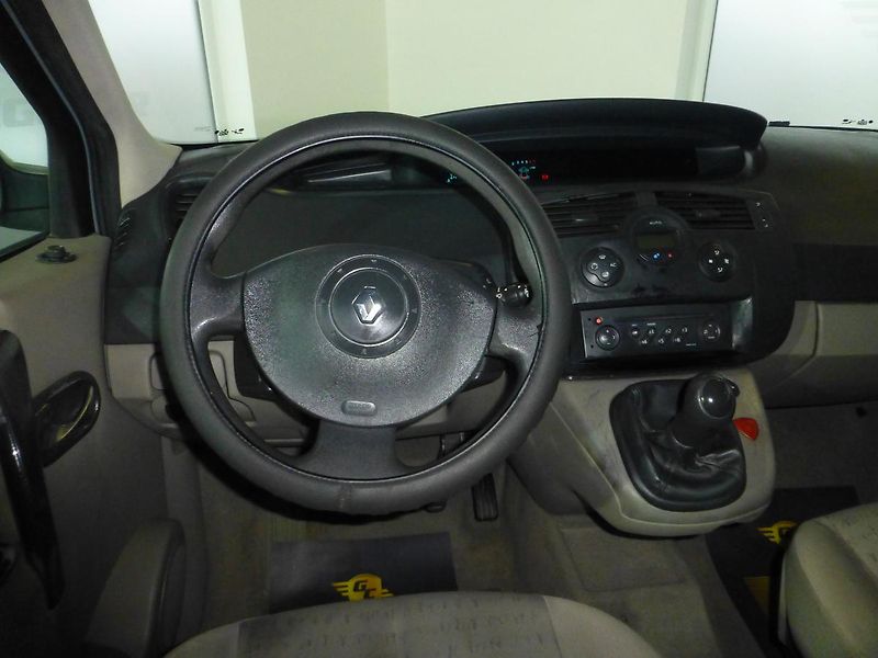 Renault Scénic (2004) 1,6 16V*DIGIKLIMA* - fotka 14 z 22