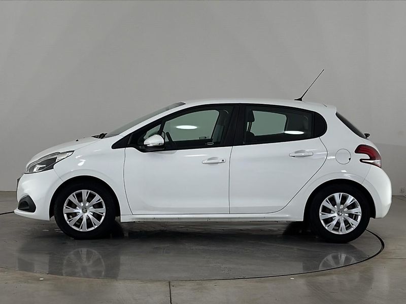 Peugeot 208 Hatchback 208 - fotka 3 z 26