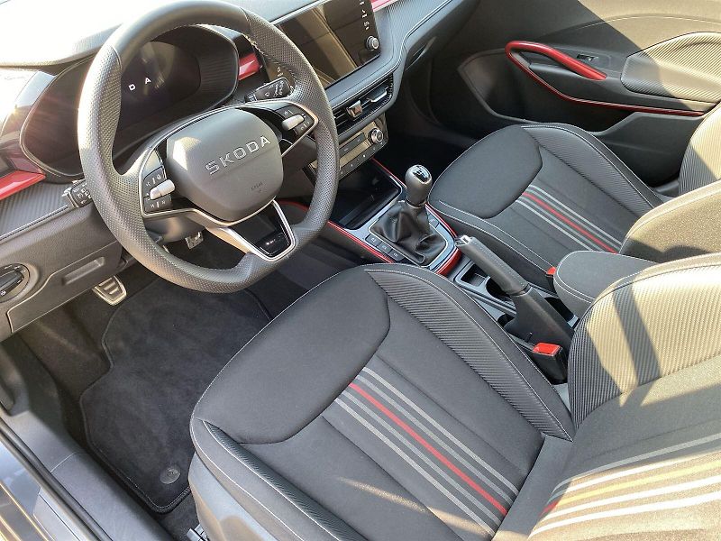 Škoda Fabia (2025) 1.0 TSI Monte Carlo - fotka 7 z 32