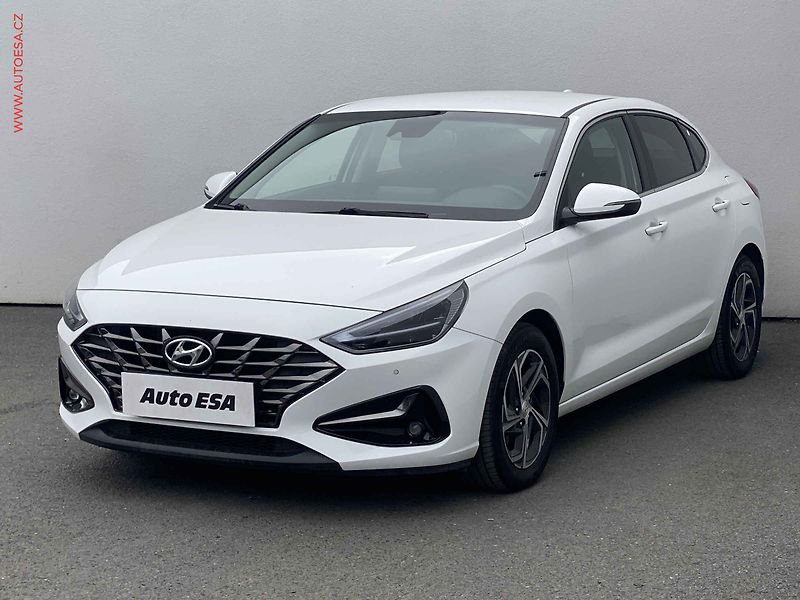 Hyundai i30 (2022) 1.0 T-GDI, 1.maj,ČR, servis - fotka 3 z 19