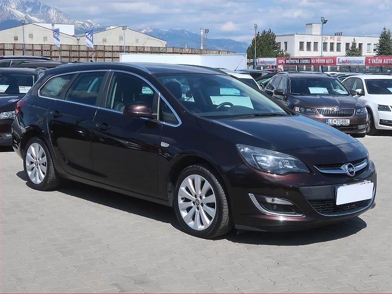 Opel Astra (2014) 1.4 T, Tempomat, Park. senzory - fotografie inzerátu