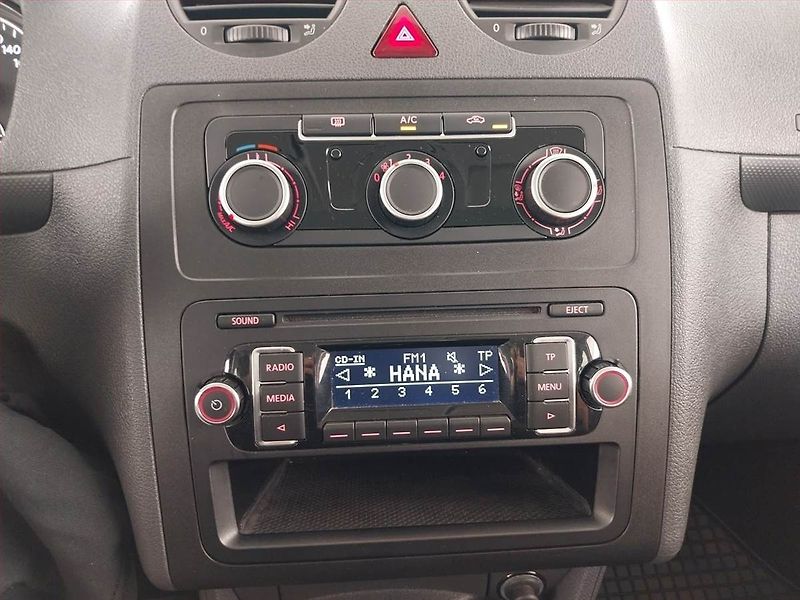 Volkswagen Caddy (2013) 2.0 TDI, 5Míst, ČR - fotka 12 z 17