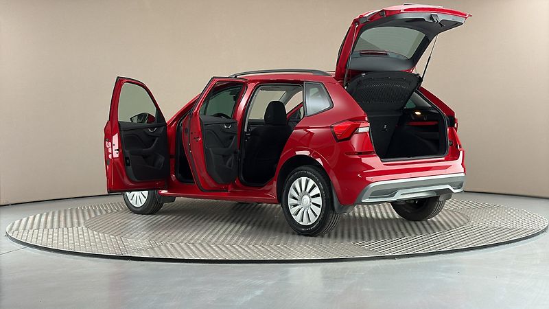 Škoda Kamiq 1.5 TSI Ambition - fotka 7 z 24
