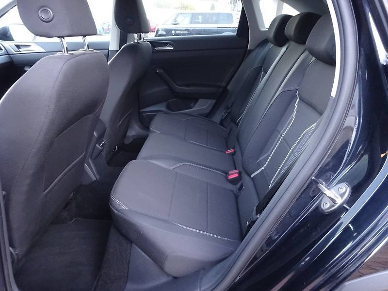 Volkswagen Taigo (2022) 1,0TSi /81Kw Style - fotka 12 z 27