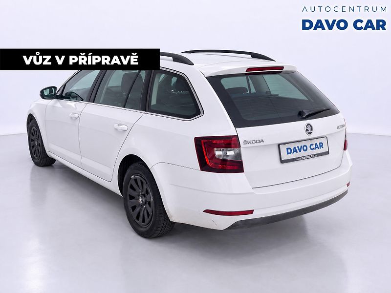 Škoda Octavia 2,0 TDI 110kW DSG CZ Style LED - fotka 2 z 12