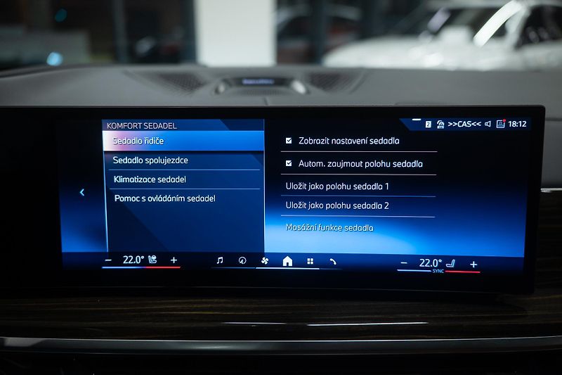 BMW X5 (2025) M30xD NEZÁVISLÉ MASÁŽE VZDUCH  - fotka 46 z 54