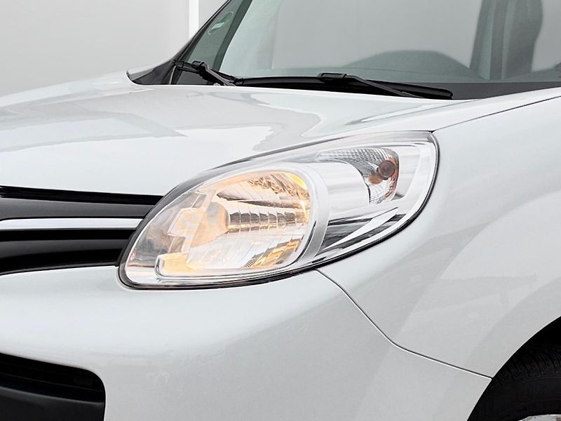 Renault Kangoo (2021) 1,5 dCi 70 kW Life ČR 1. maj. - fotka 9 z 25
