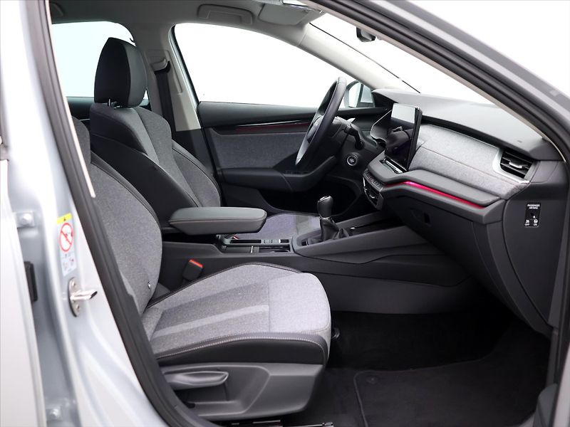 Škoda Octavia 1,5 TSI 110kW Top Select. CZ D - fotka 11 z 29