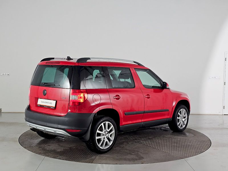 Škoda Yeti (2009) 1.2TSI 77kW  Ambition, panoram - fotka 2 z 21