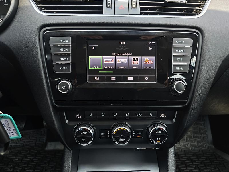 Škoda Octavia 1.2TSI BOHATÁ VÝBAVA 1Majitel - fotka 20 z 22