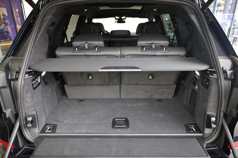 BMW X7 xDrive40d - fotka 9 z 21