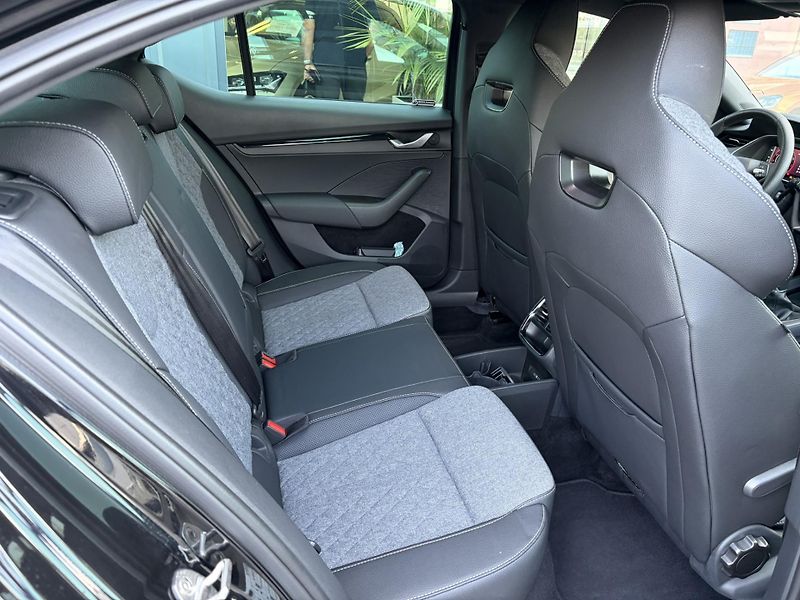 Škoda Octavia 1.5TSI 110kW SPORTLINE - fotka 15 z 23