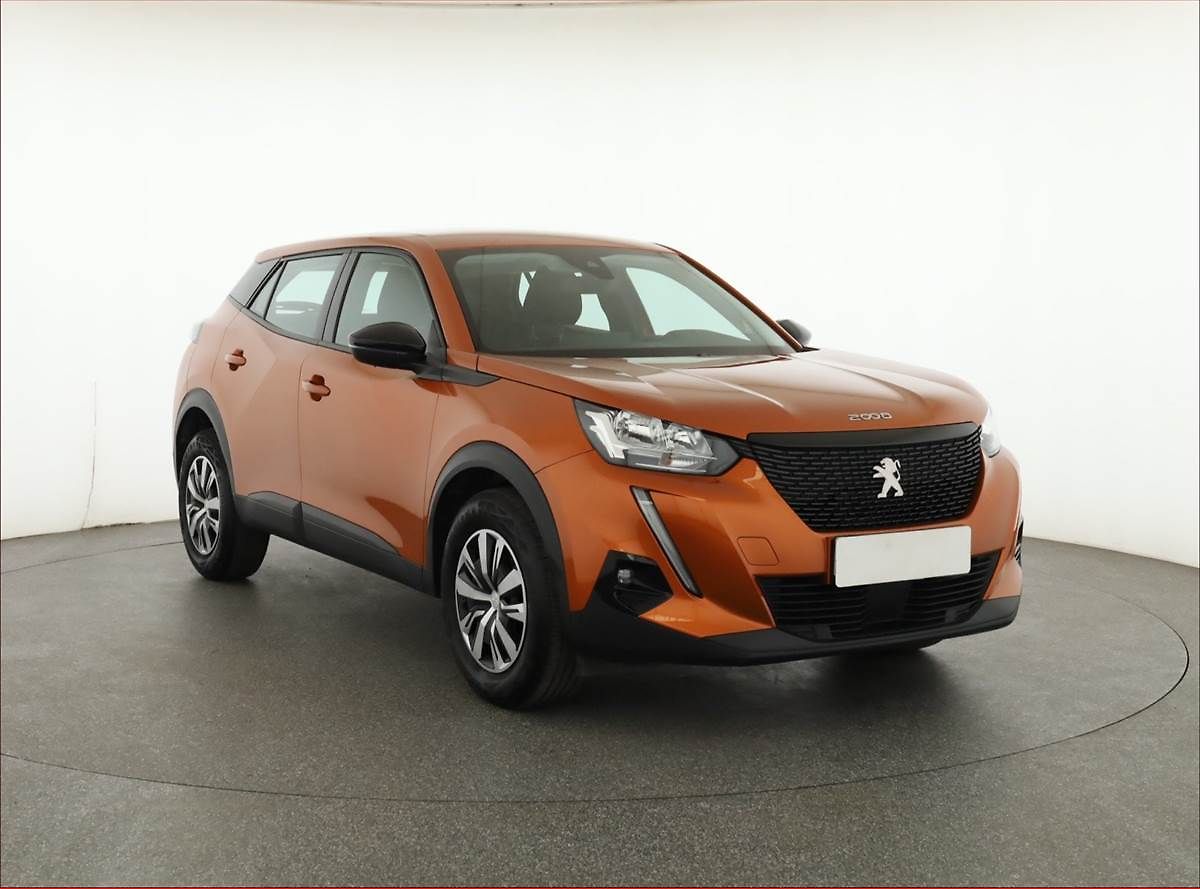 Peugeot 2008 Active 1.2 PureTech, ČR,1.maj