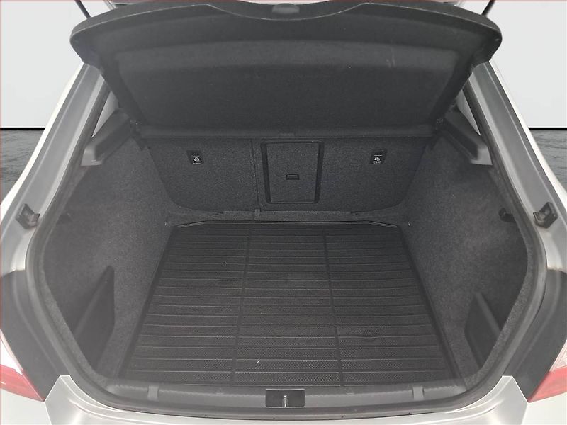 Škoda Rapid (2013) Elegance 1.6 TDI, Serv.kniha - fotka 13 z 15