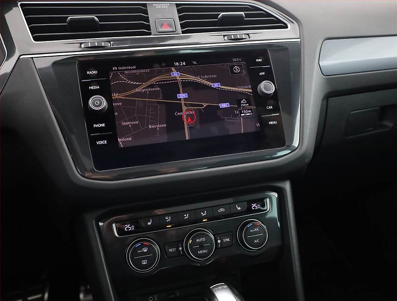 Volkswagen Tiguan (2018) R-Line 2.0 TDI - fotka 10 z 20