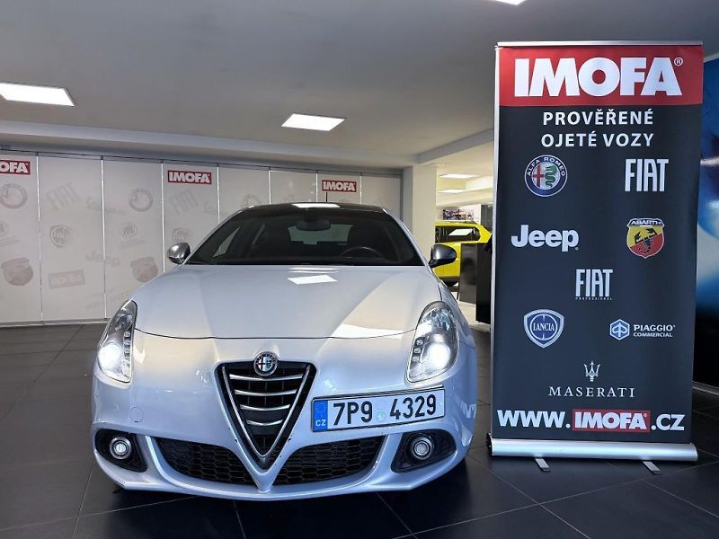Alfa Romeo Giulietta (2014) 1.4 TMA 170k TCT Distinctive S - fotka 2 z 22