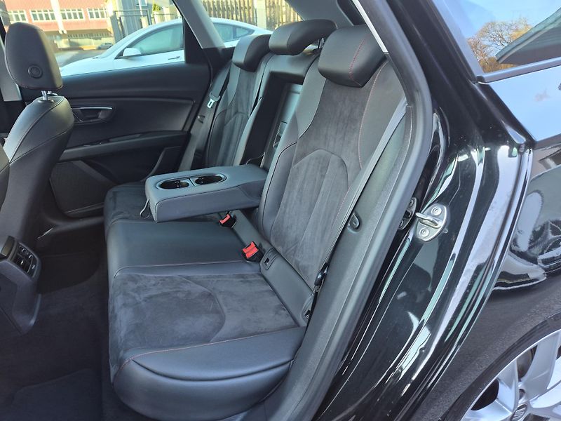 Seat Leon ST FR 2,0TDi 110kw DSG 18ALU - fotka 36 z 43