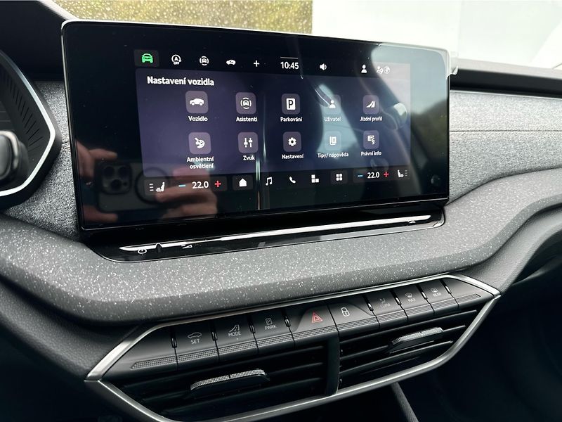 Škoda Octavia Combi Top Selection 2,0 TDI 11 - fotka 23 z 26