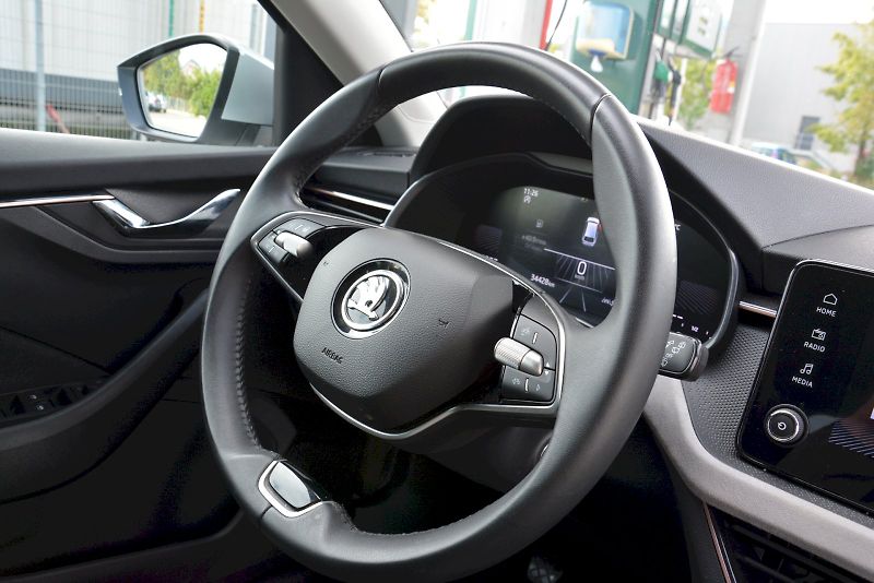 Škoda Scala (2024) 1.0 TSI 85 KW TOP Selection - fotka 16 z 25