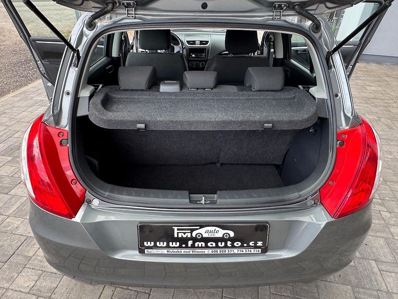 Suzuki Swift (2011) 1.2i - fotka 24 z 28